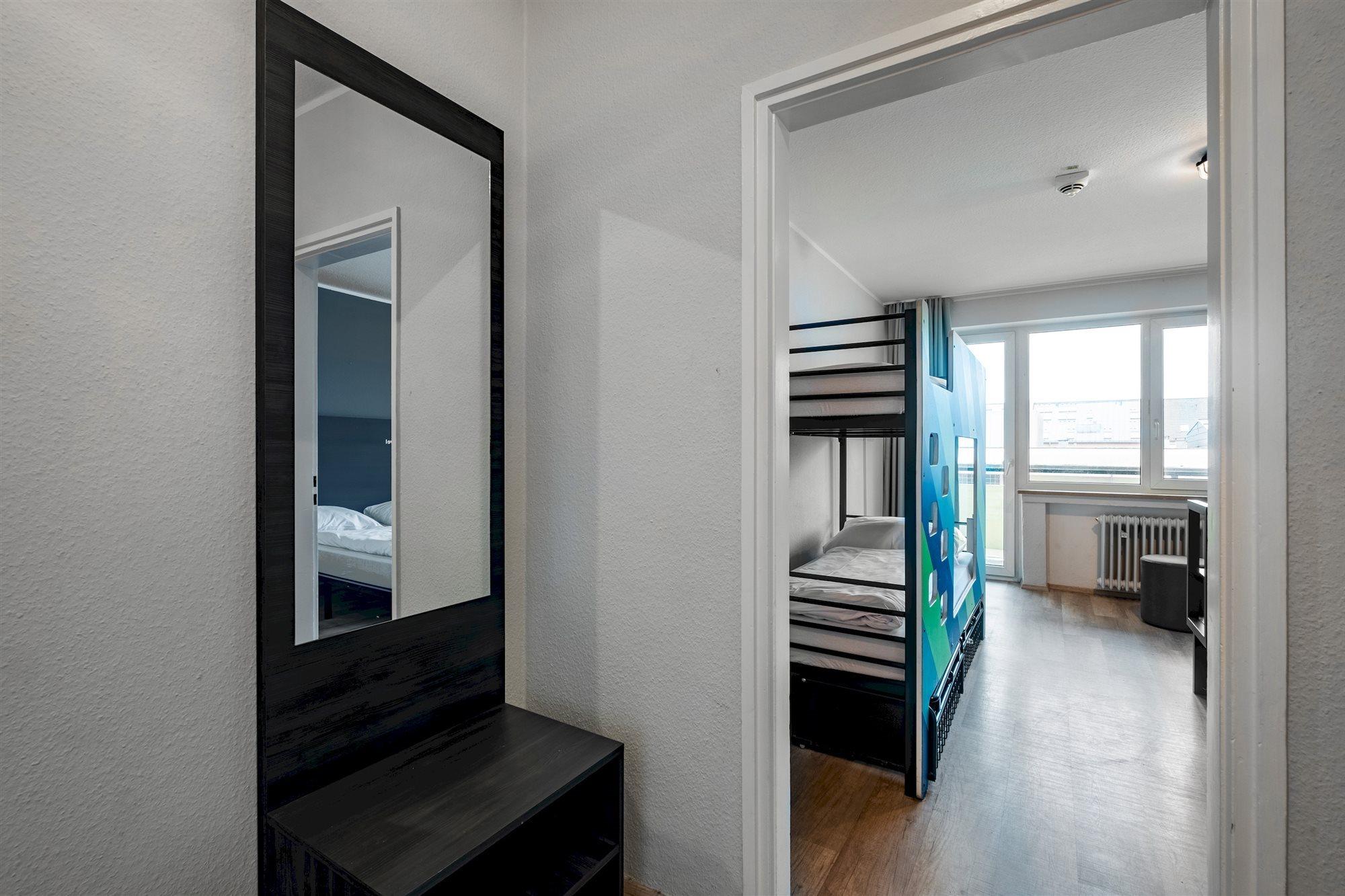 A&O Muenchen Hauptbahnhof Hotel Екстериор снимка