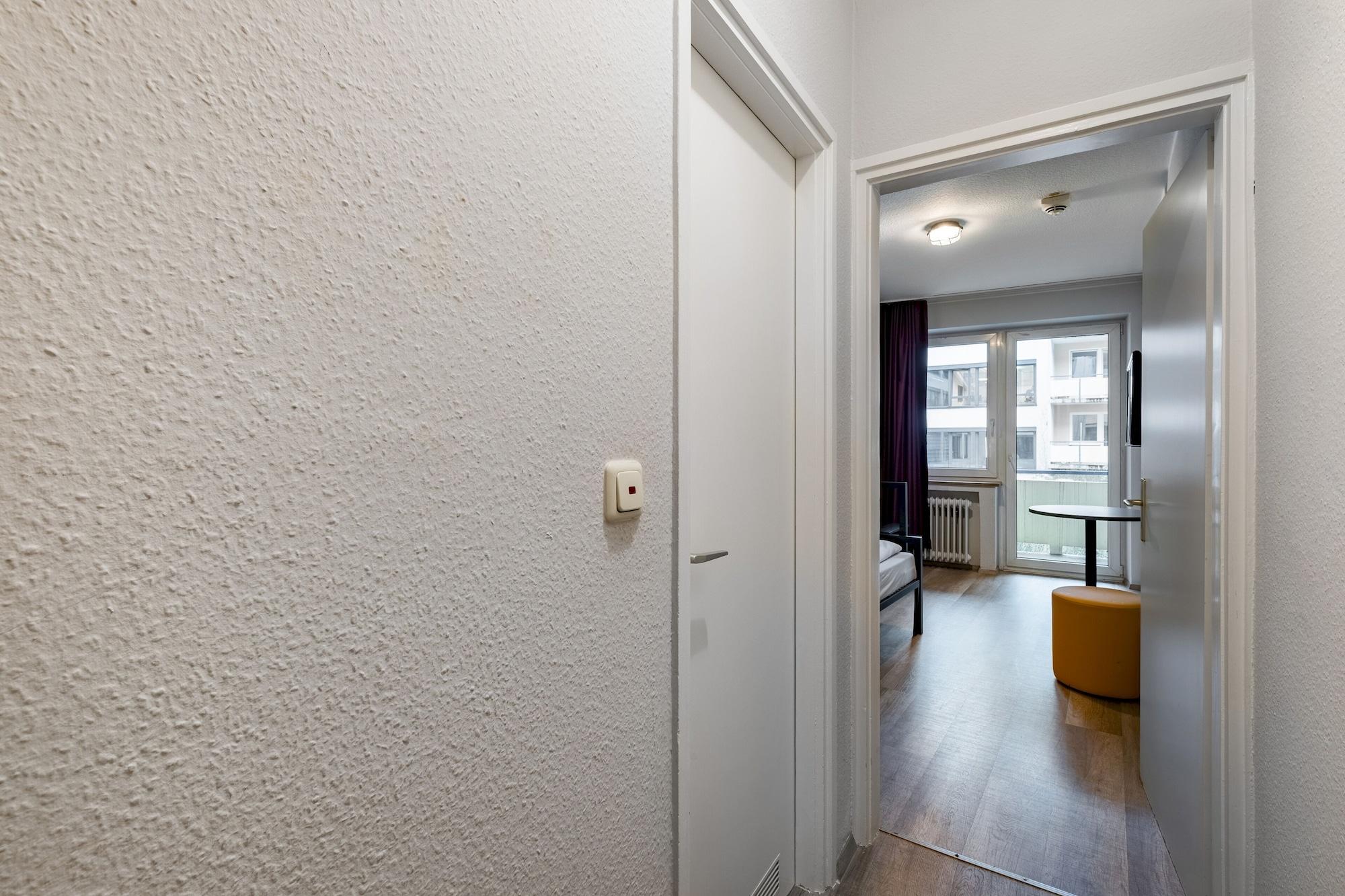 A&O Muenchen Hauptbahnhof Hotel Екстериор снимка