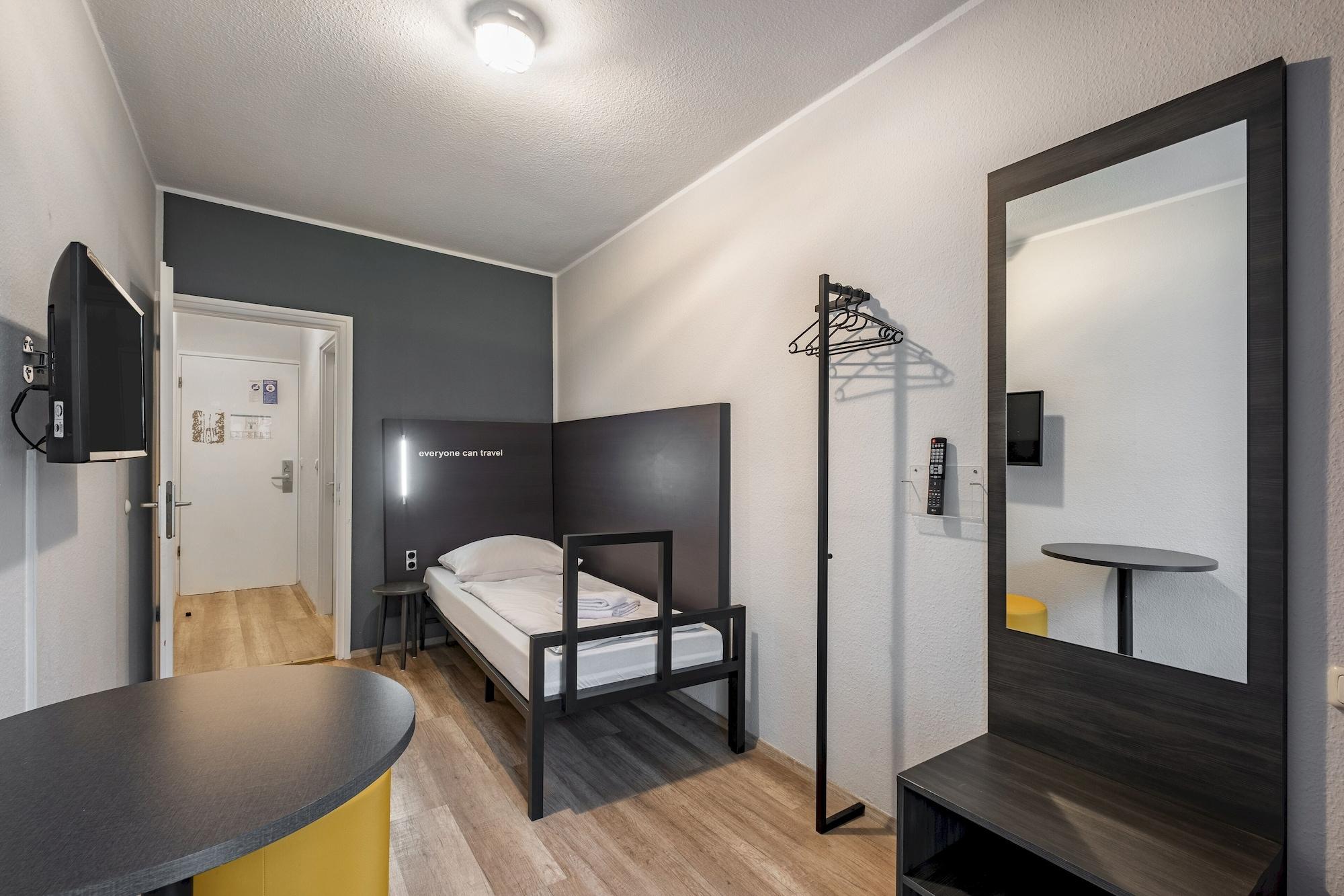 A&O Muenchen Hauptbahnhof Hotel Екстериор снимка