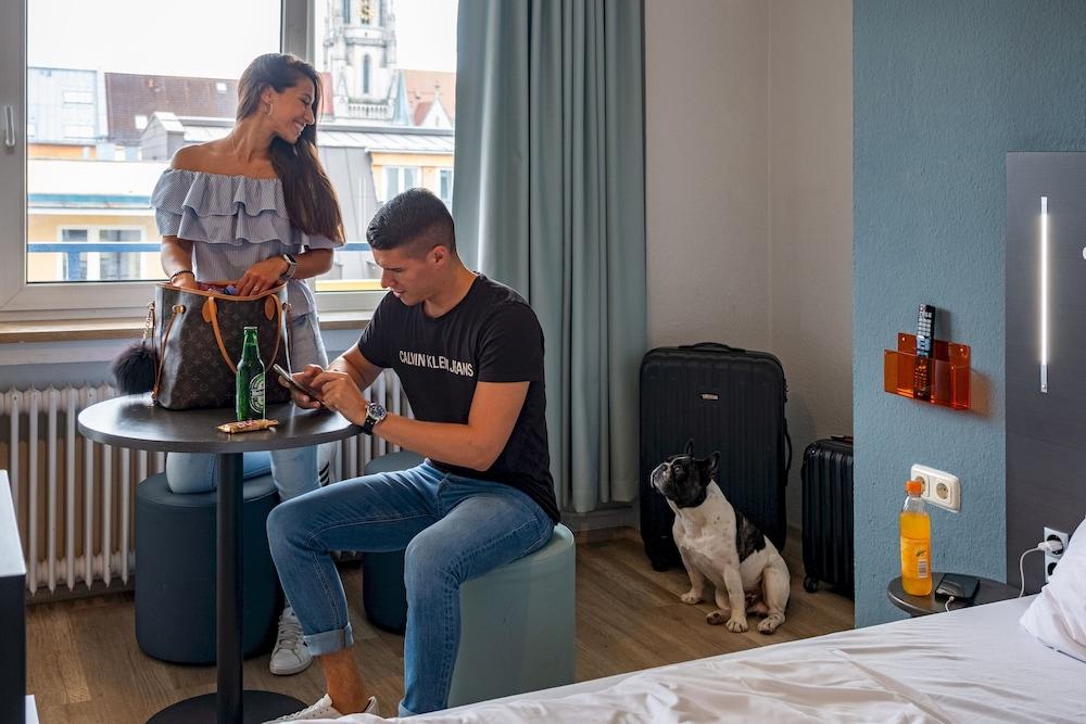 A&O Muenchen Hauptbahnhof Hotel Екстериор снимка