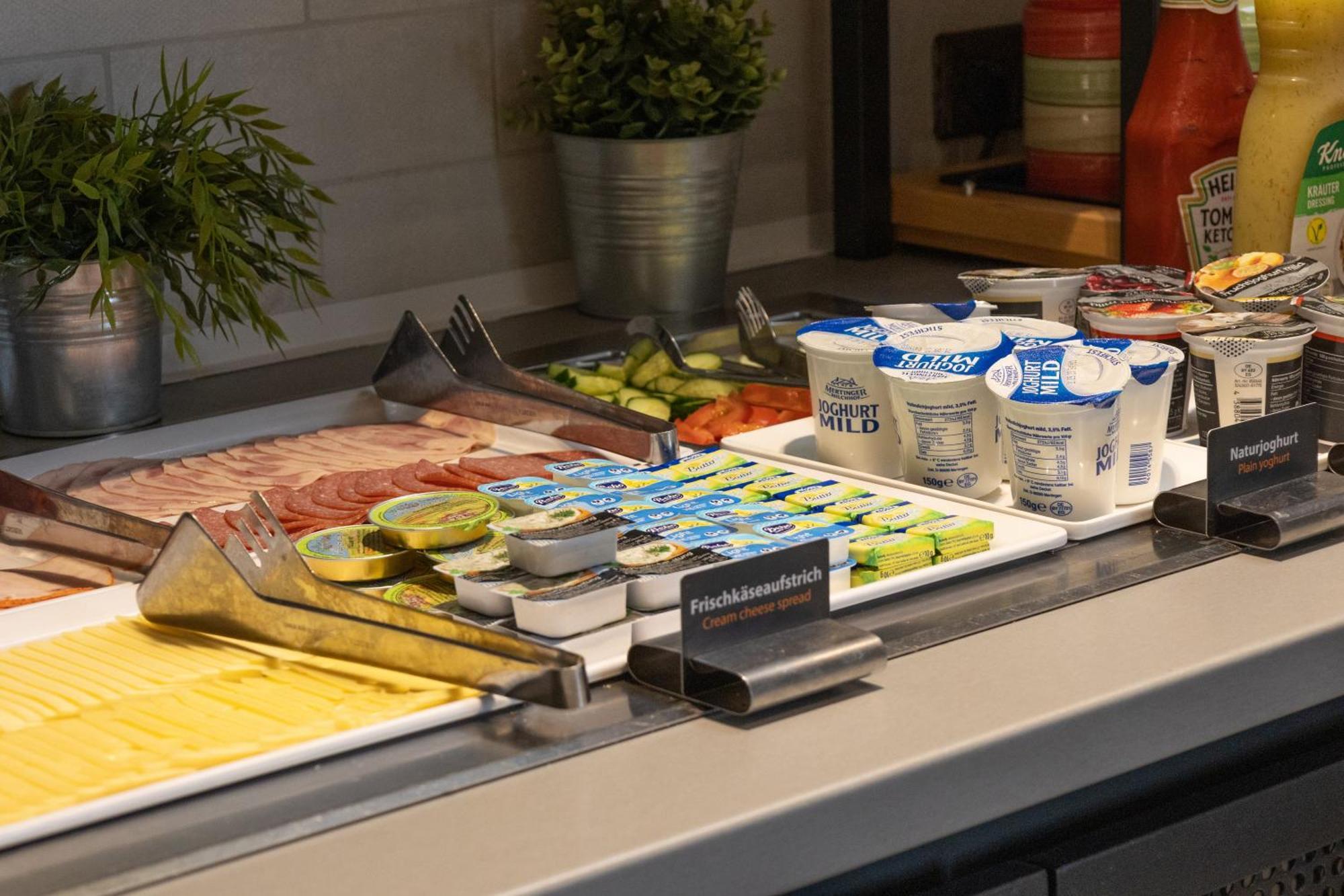 A&O Muenchen Hauptbahnhof Hotel Екстериор снимка