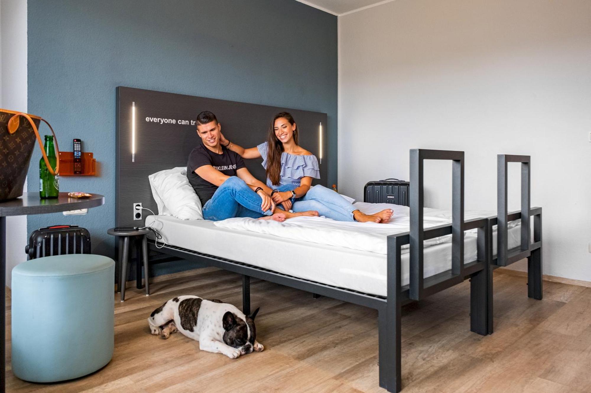 A&O Muenchen Hauptbahnhof Hotel Стая снимка